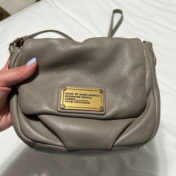 Marc Jacobs Taupe Crossbody Bag - Picture 2 of 11